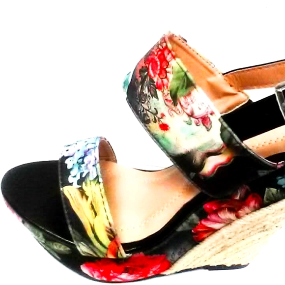 NWE! Black Colorful Wedge Heel! - Picture 10 of 12